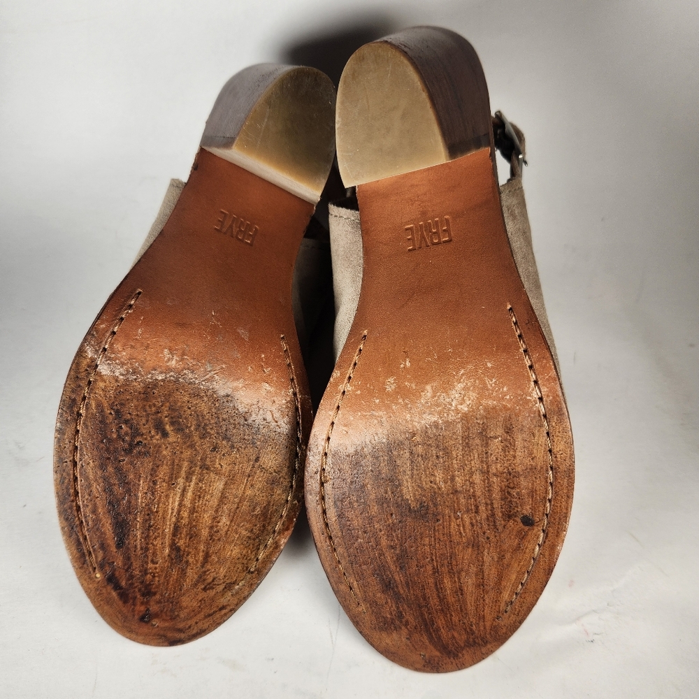 FRYE Women's Courtney Sandal Size 8.5 Taupe Suede Open Toe Sling Back Shoe - Picture 6 of 13